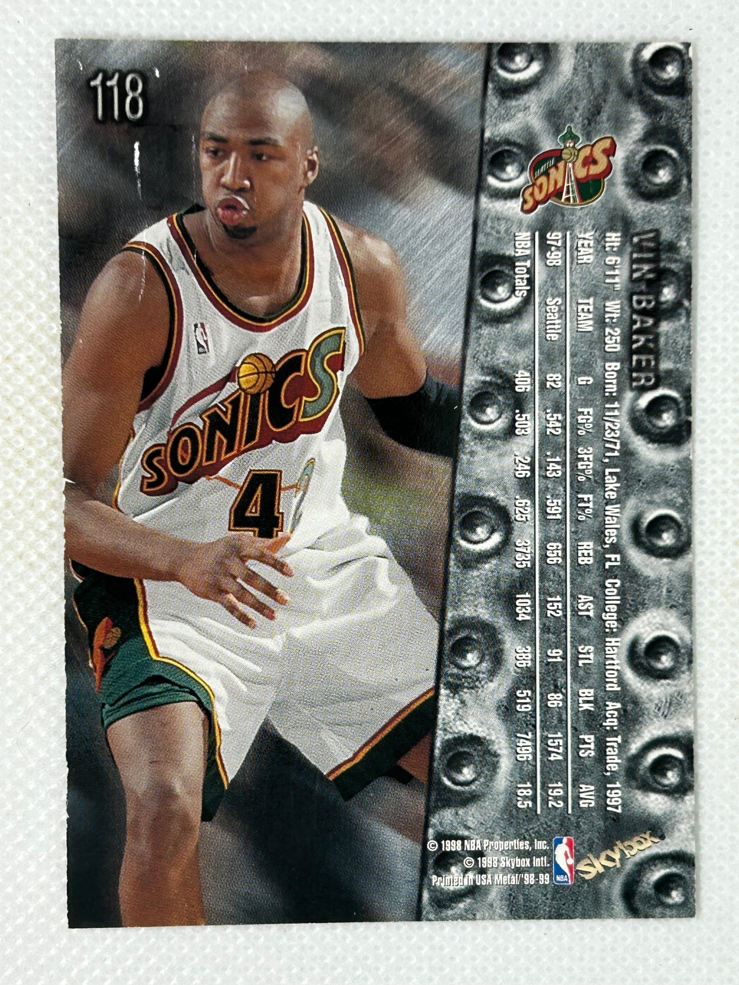1998-99 Skybox Metal Universe #118 Vin Baker Seattle Supersonics