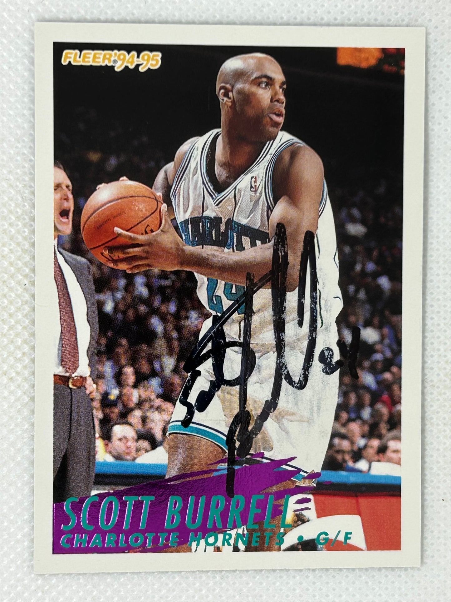 1994-95 Fleer #21 Scott Burrell Charlotte Hornets Signed Card