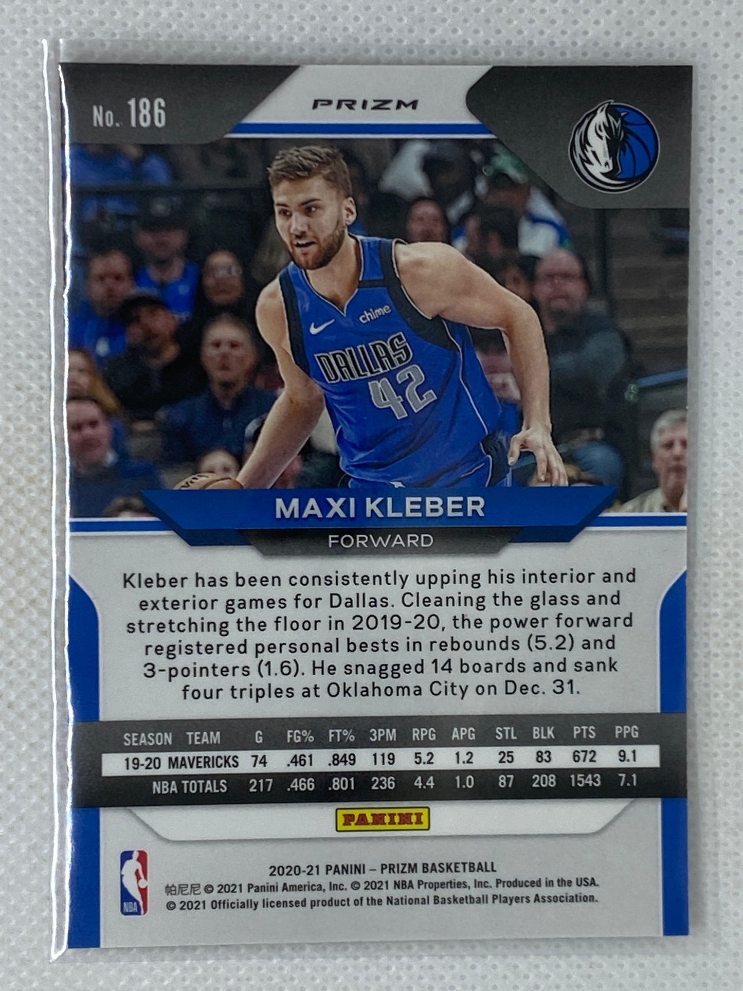 Maxi Kleber 2020-21 Prizm Red Wave #186 Dallas Mavericks