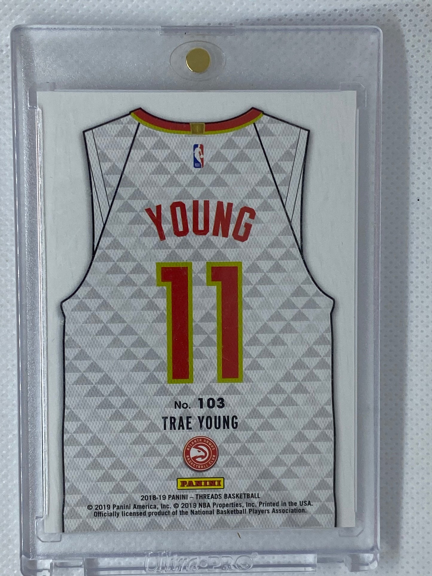 2018-19 Panini Threads Trae Young Rookie White Uniform Rookie Card #103 Atlanta Hawks