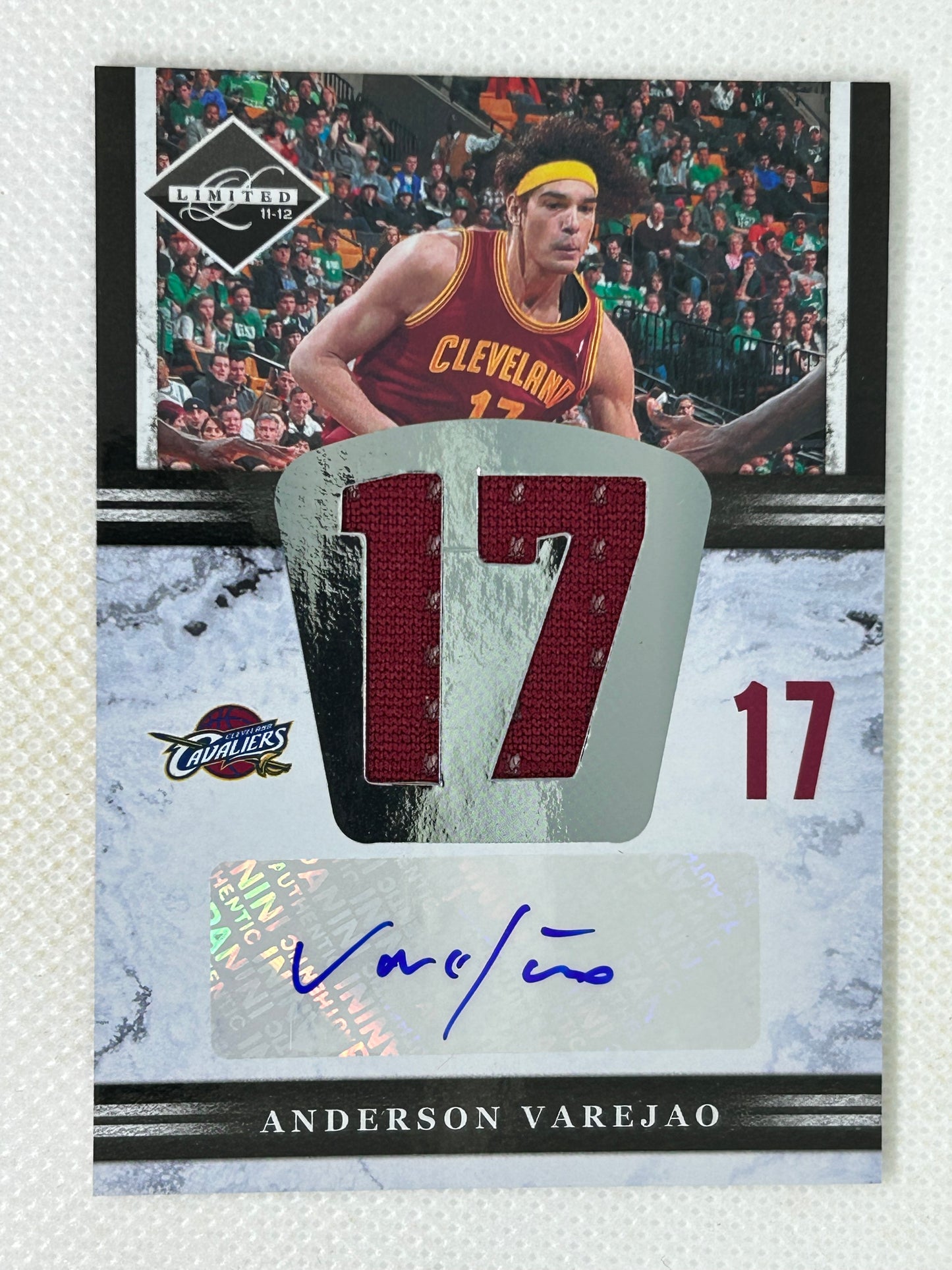 2011-12 Panini Limited Relic Autograph /49 Anderson Varejao #10 Cleveland Cavaliers