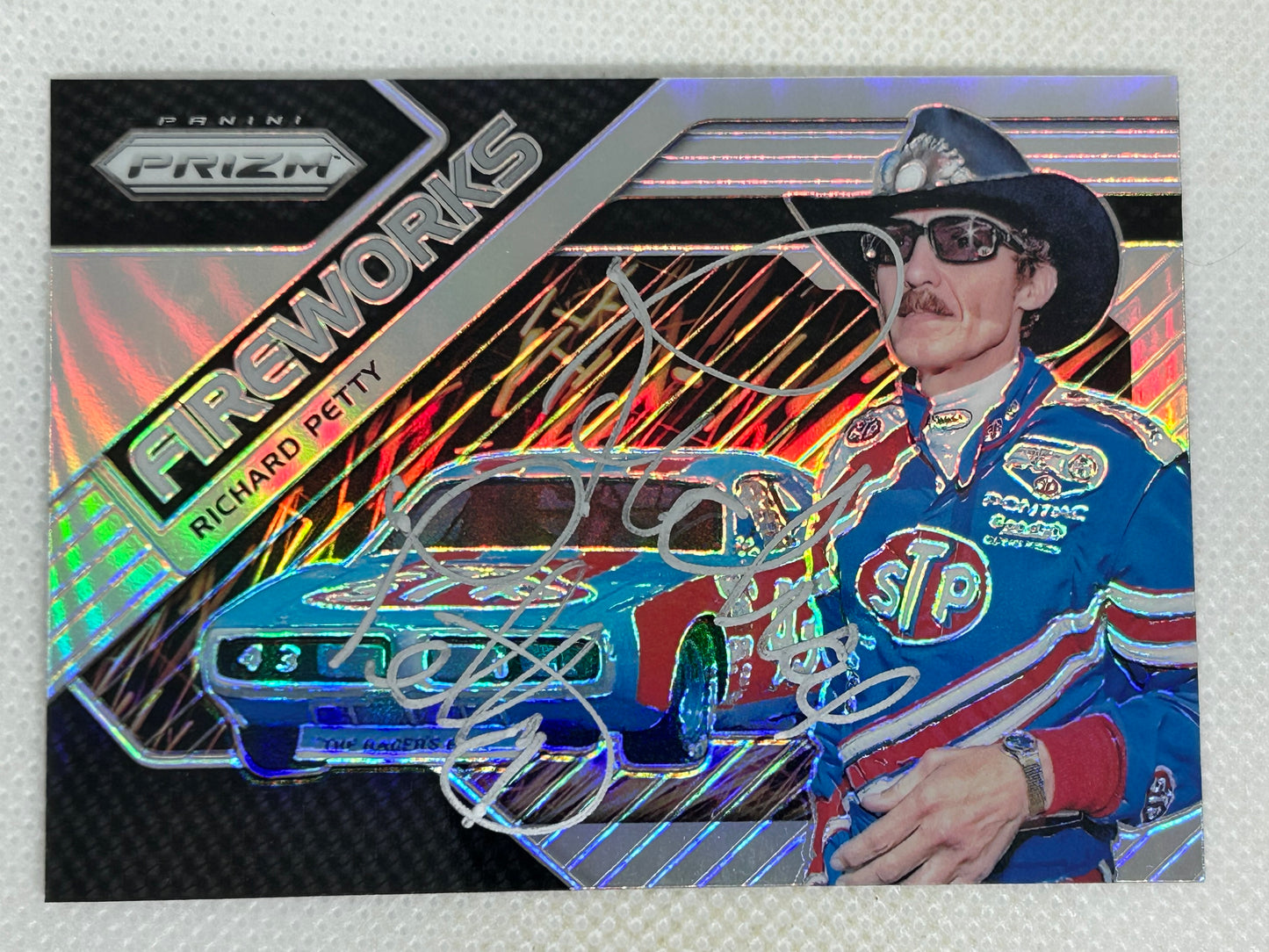 2018 Panini Prizm Racing NASCAR Fireworks Silver Prizm Holo #F-2 Richard Petty Signed Card