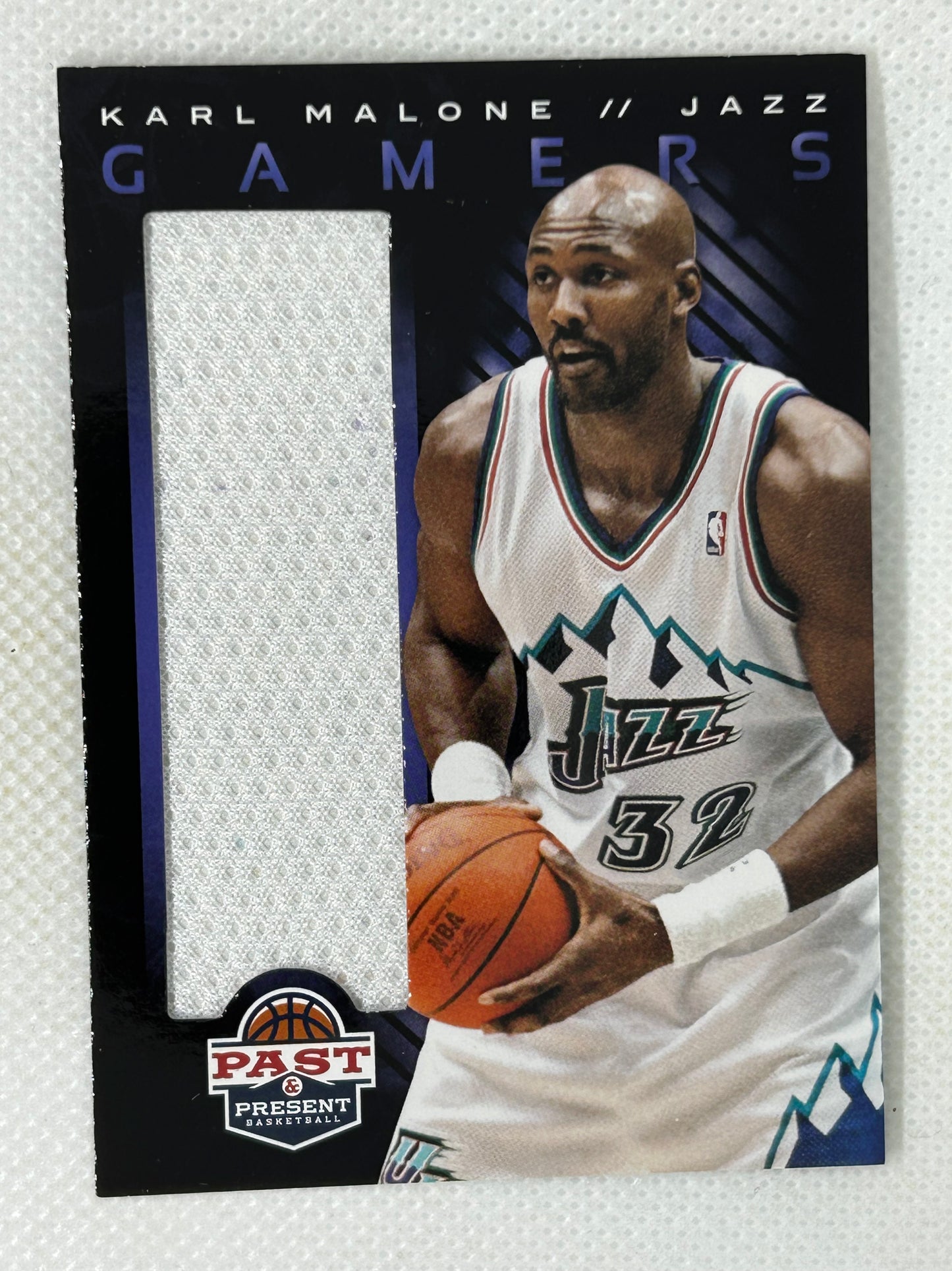 2012-13 Panini Past & Present Gamers Materials Relic Karl Malone #17 HOF Utah Jazz