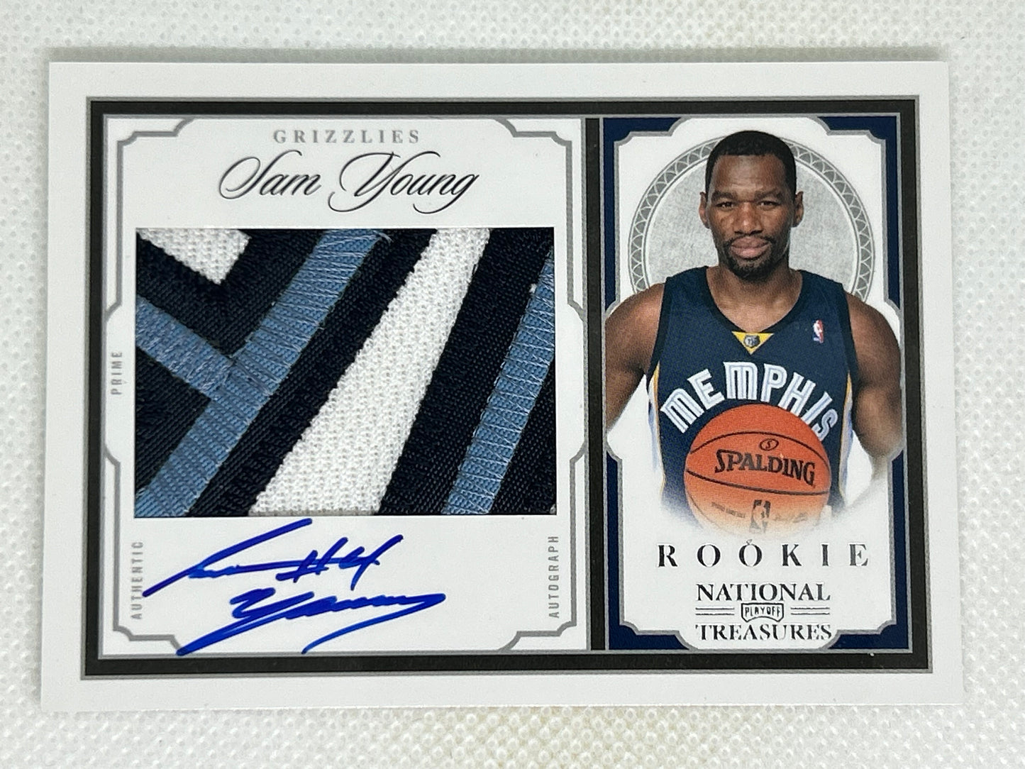 2009-10 Panini Playoff National Treasures /99 Sam Young #231 Nasty Rookie Patch Autograph Memphis Grizzlies