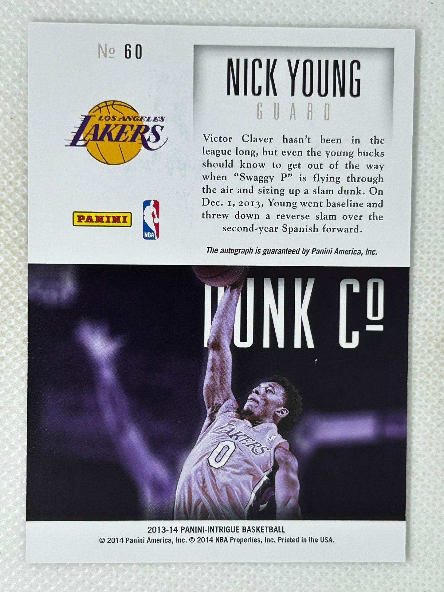 2013-14 Panini Intrigue Dunk Company Signatures Gold #60 Nick Young /99 Los Angeles Lakers