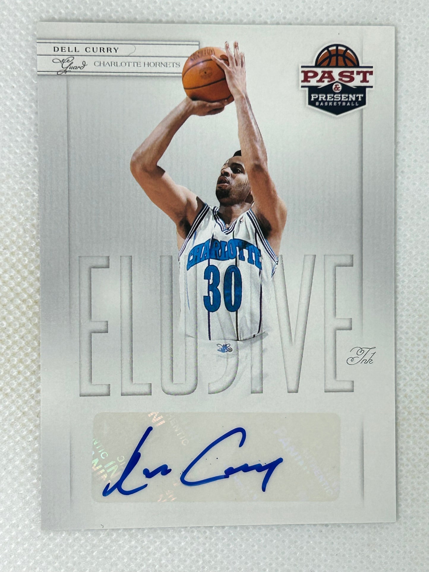 2011-12 Panini Past & Present Elusive Ink Dell Curry #DC Autograph Charlotte Hornets