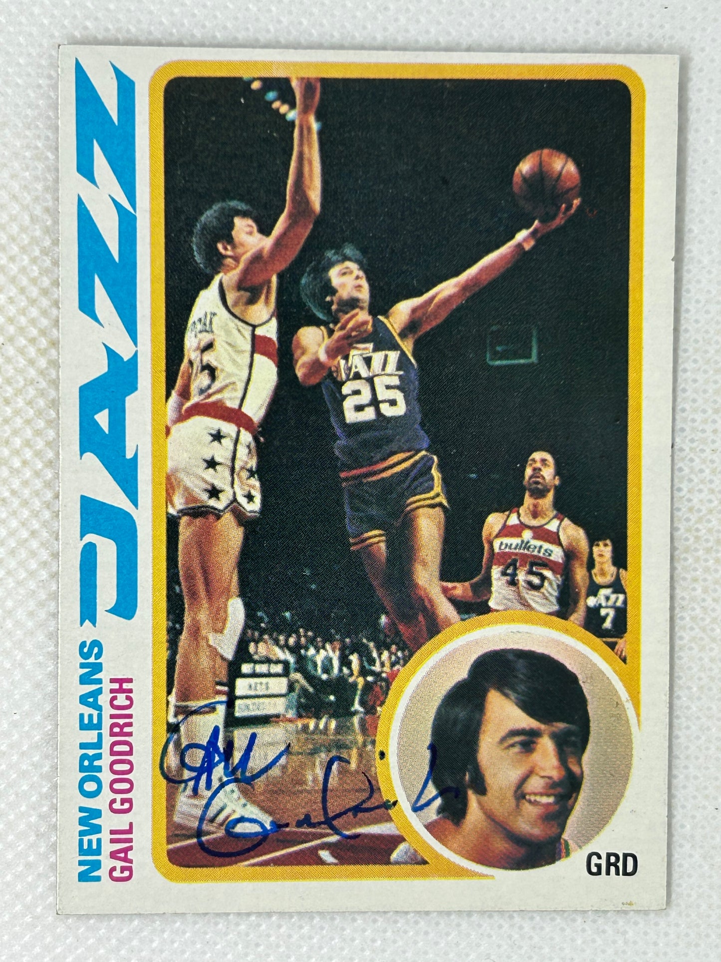 1978-79 Topps Gail Goodrich #95 New Orleans Jazz Signed Card