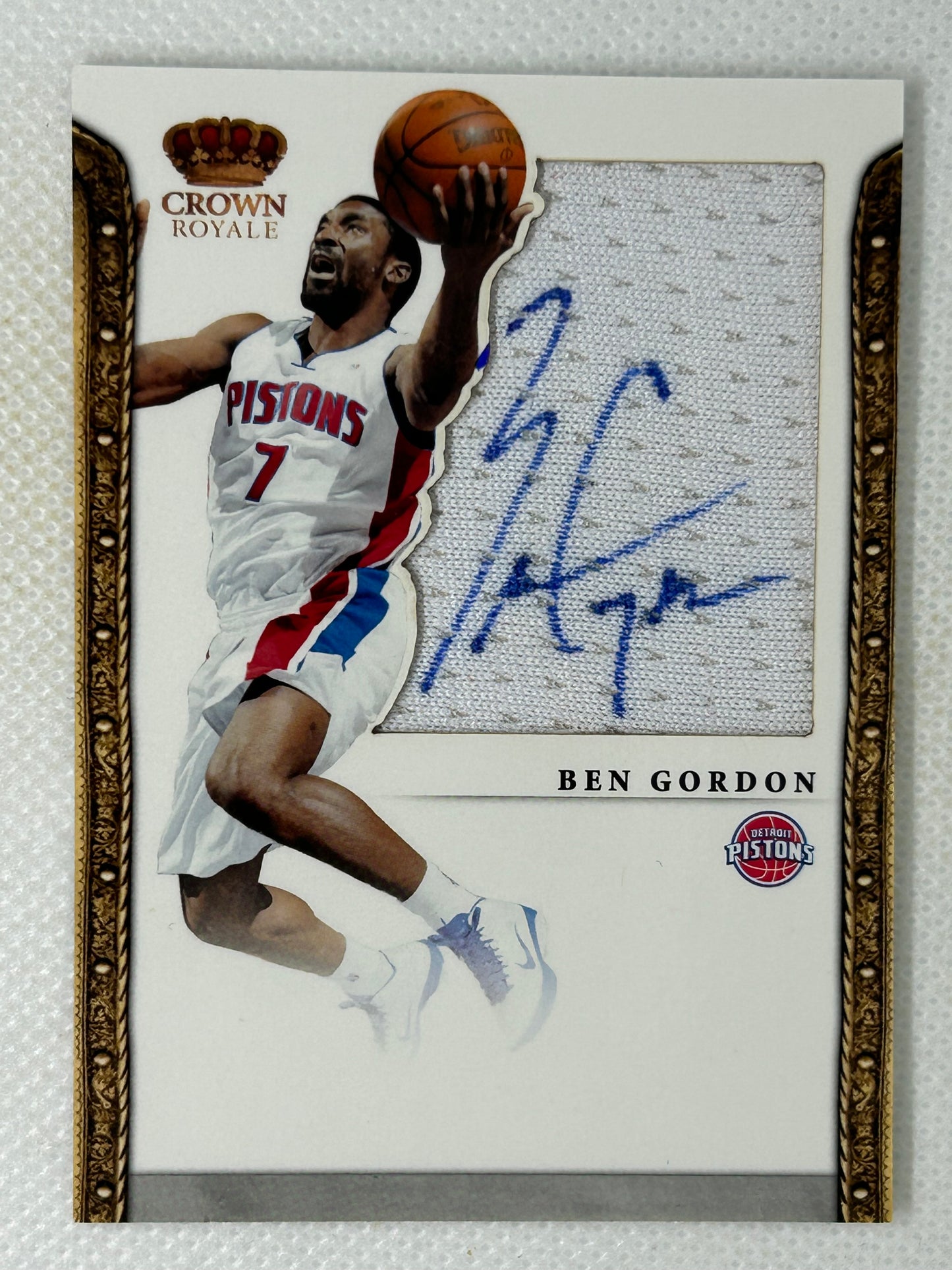 2011-12 Panini Crown Royale Silhouettes Relic Autograph #210 Ben Gordon /25 Detroit Pistons