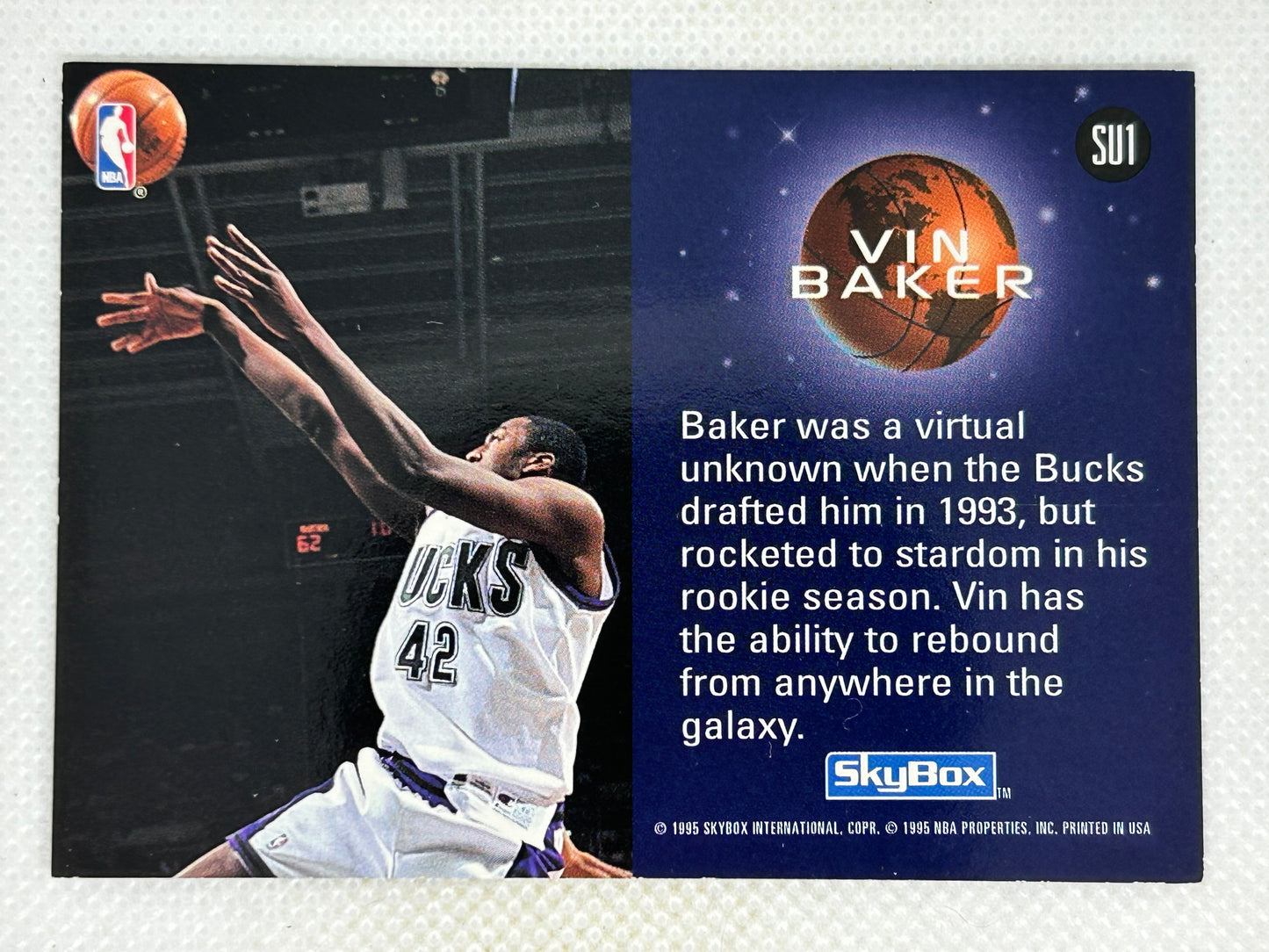 1994-95 Skybox Slammin' Universe Vin Baker #SU1 Milwaukee Bucks
