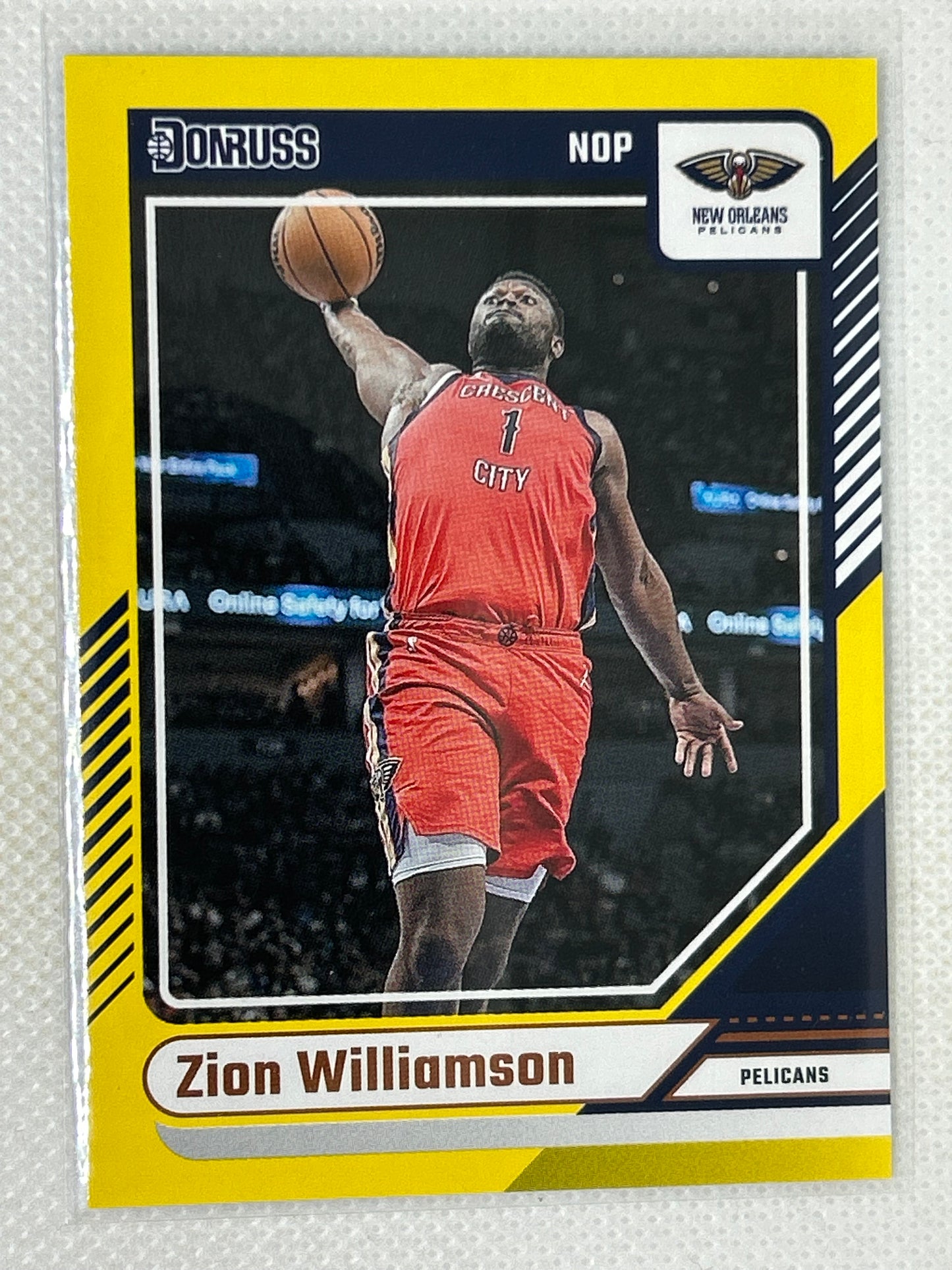 2024-25 Panini Donruss Yellow Flood #129 Zion Williamson New Orleans Pelicans