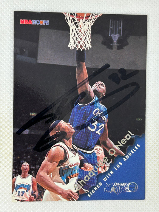 1996-97 Hoops #112 Shaquille O'Neal Orlando Magic Signed Card
