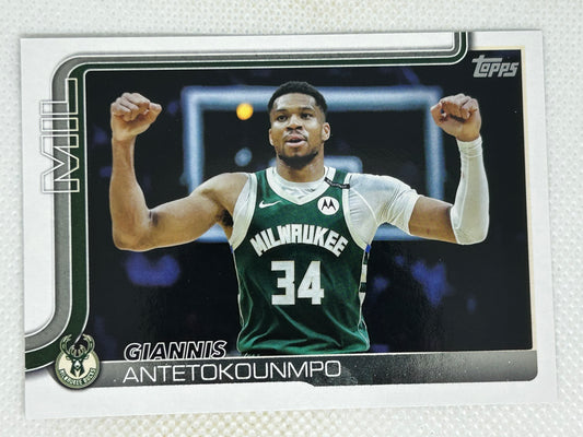2025-26 Topps #54 Giannis Antetokounmpo Milwaukee Bucks