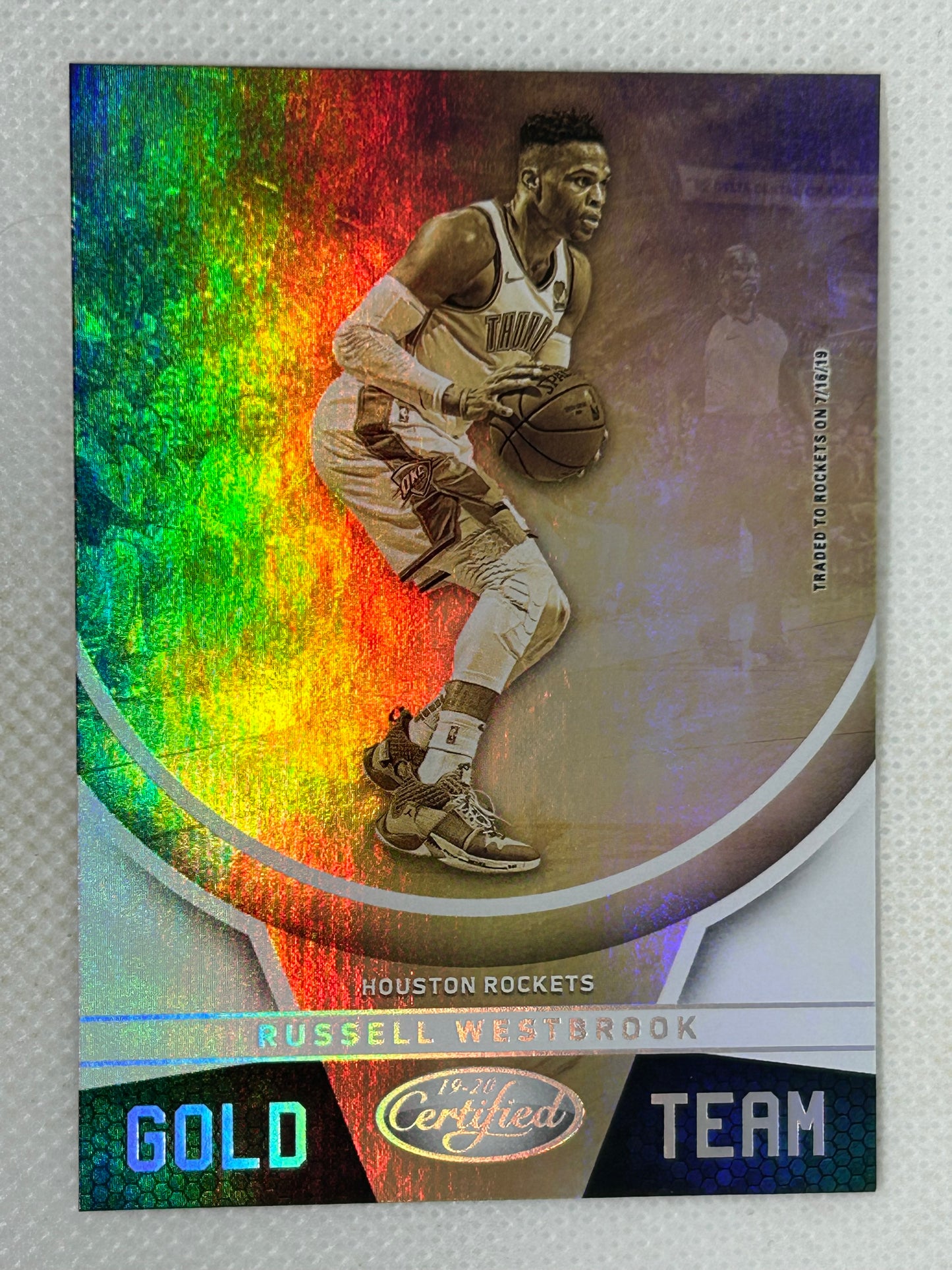 2019-20 Panini Certified #25 Russell Westbrook Gold Team Houston Rockets