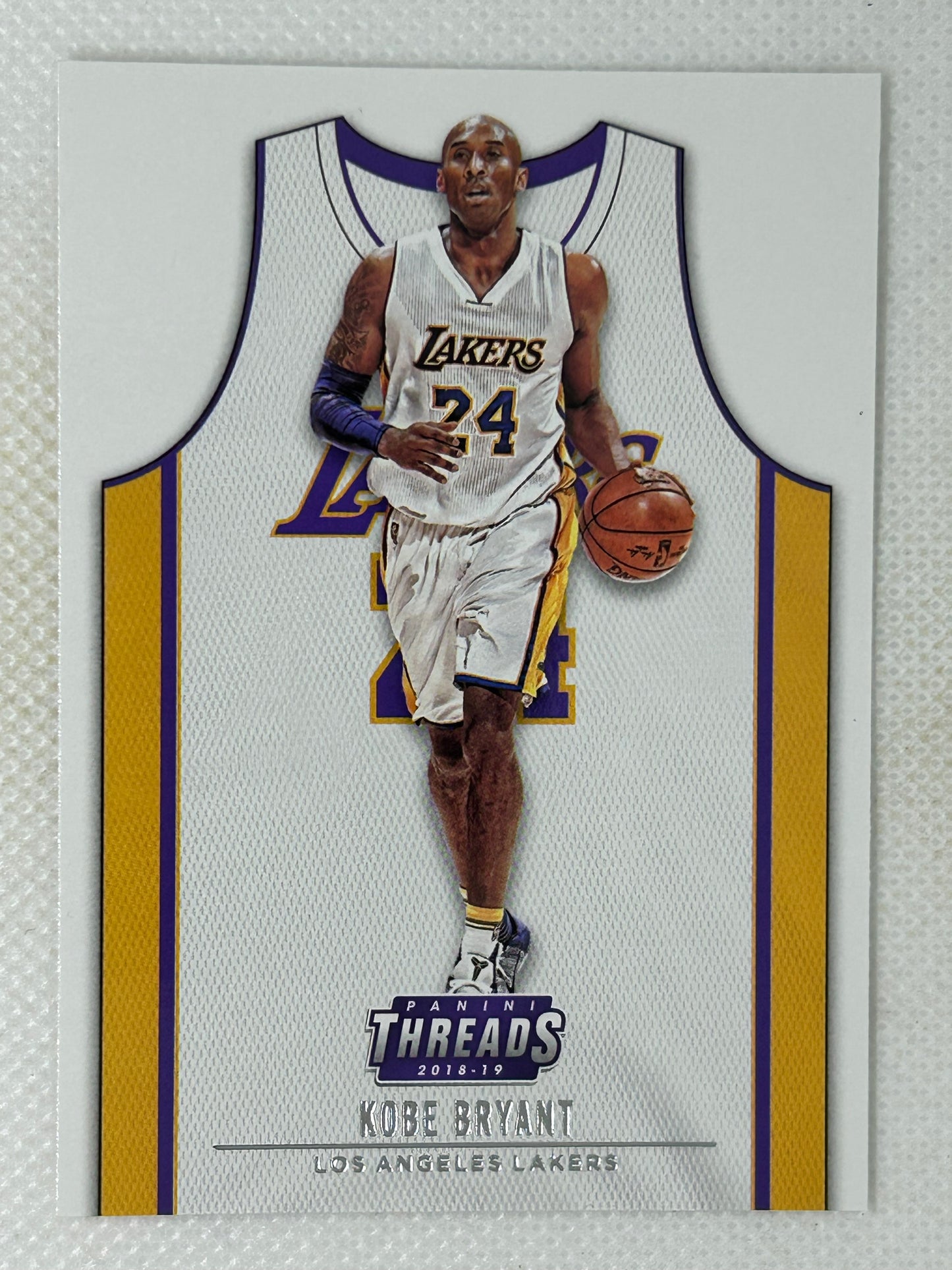 2018-19 Panini Threads Icon White Jersey SSP Kobe Bryant #131 Los Angeles Lakers