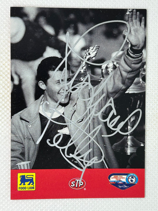 1992 Food Lion Richard Petty #2 Signed Card