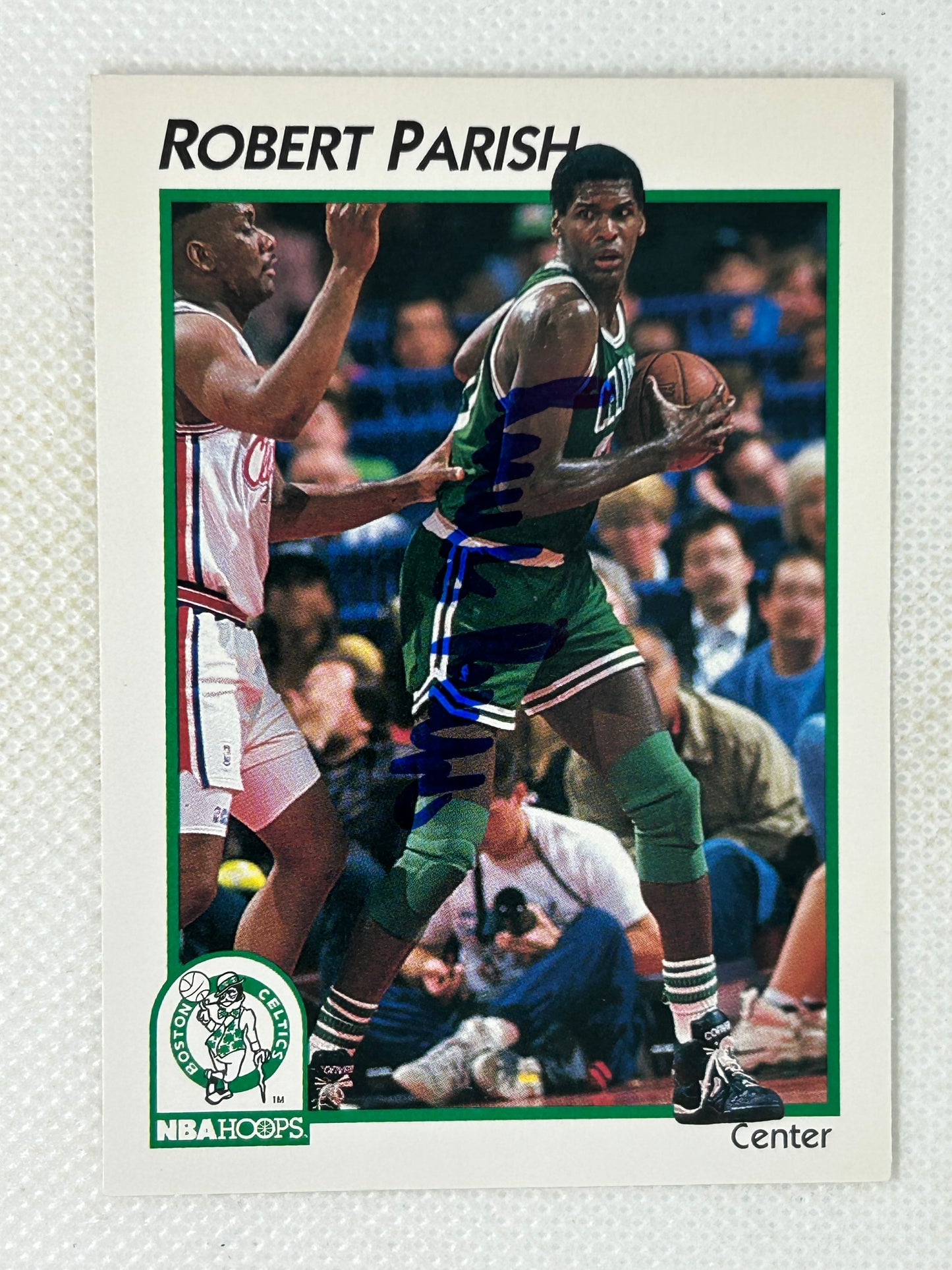 1991 NBA Hoops #4 Robert Parish Boston Celtics Signed Card