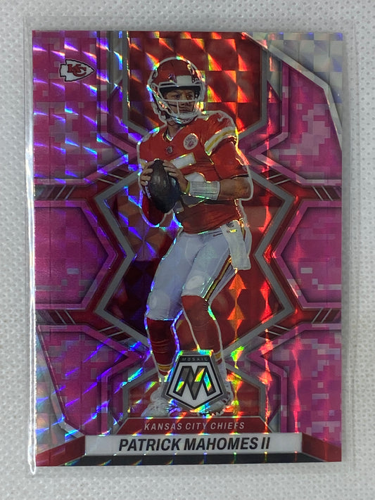 2022 Panini Mosaic #94 Patrick Mahomes II Pink Camo Prizm Kansas City Chiefs