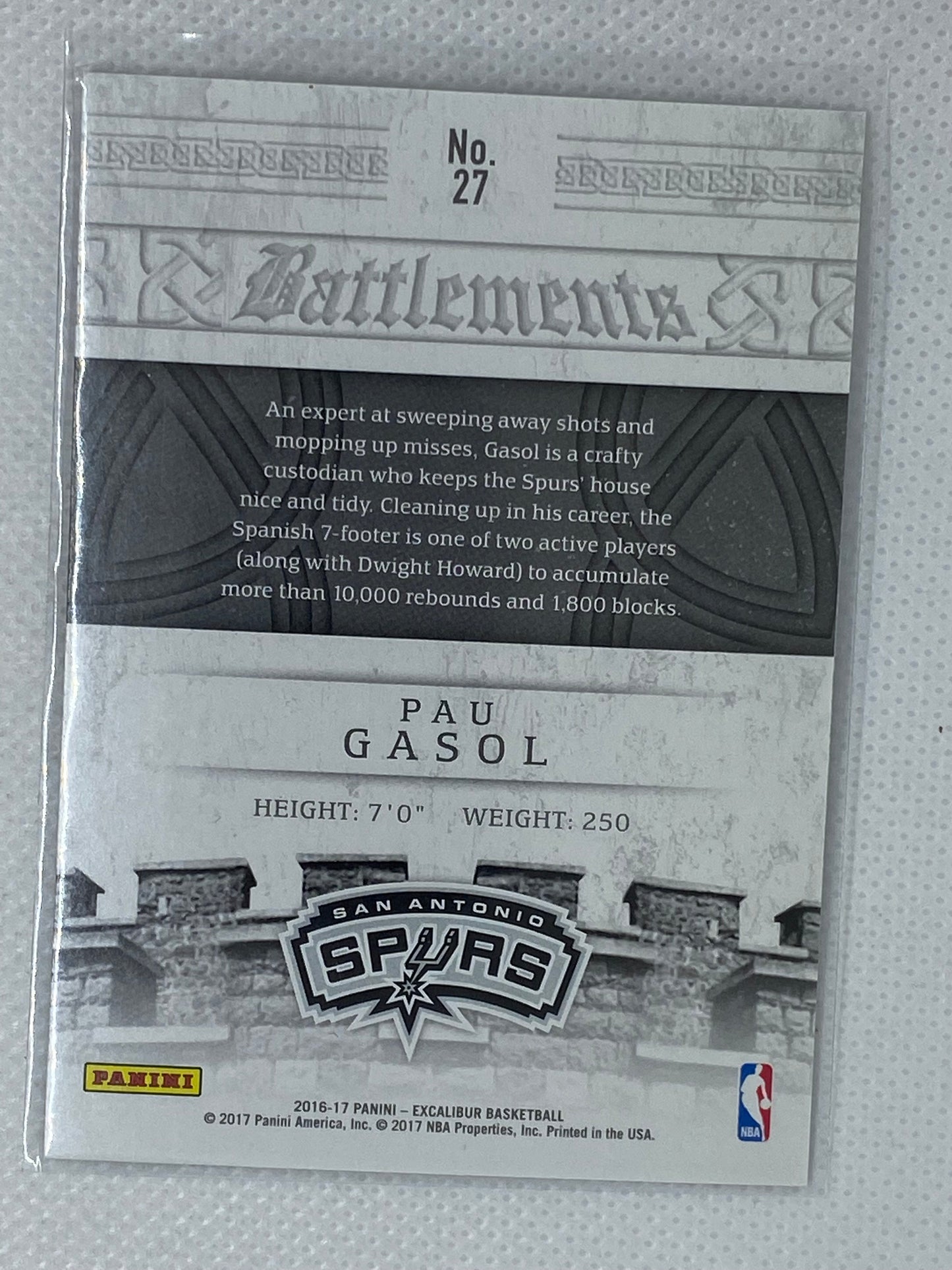 2016-17 Panini Excalibur Battlements #27 Pau Gasol